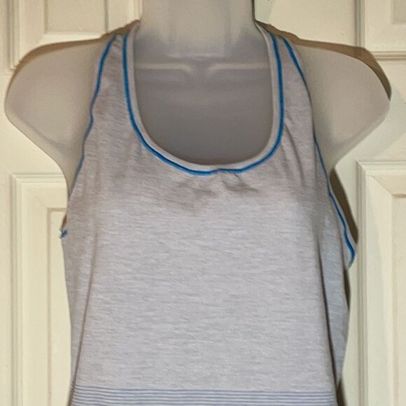 Yummie Striped Racerback Athletic Tank Top Large XL - Picture 3 of 13